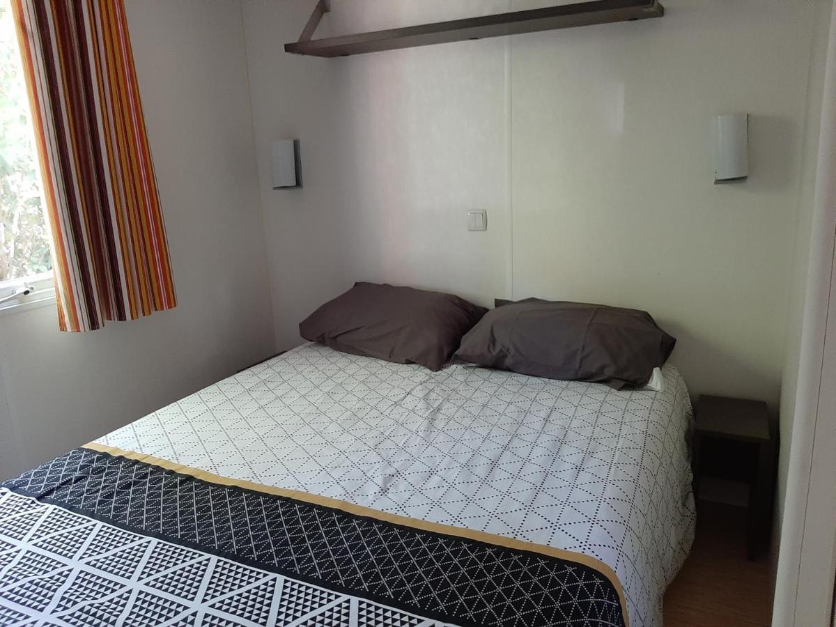 mobile home entierement équipé La Roque-d'Antheron Exterior foto